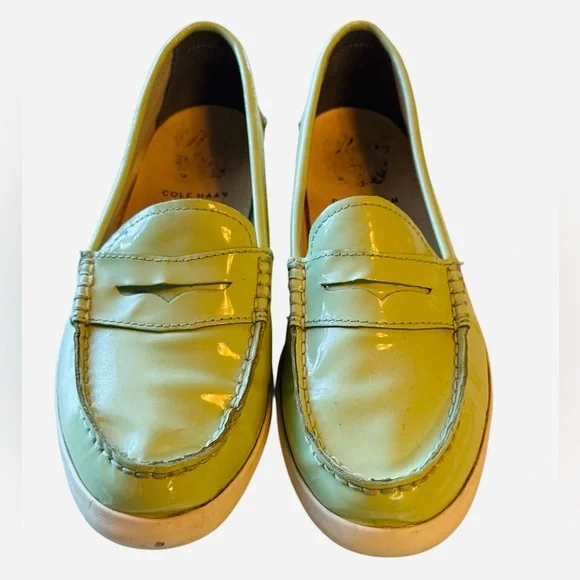 Cole Haan High End Preppy Women's 9.5 Patent Leather Slip On Green Loafers - Picture 3 of 9